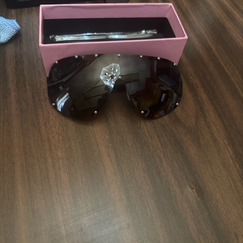 Stylish Black Sunglasses